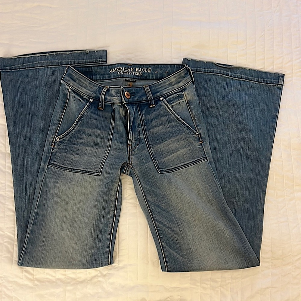 American Eagle A Line wide leg slight flare jeans